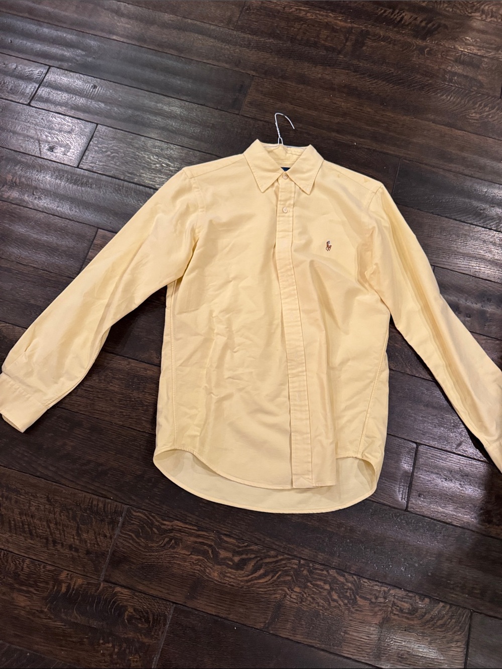 Like new men’s, Ralph Lauren classic fit long sleeve button down shirt size smal